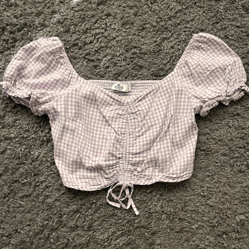 Cropped cinched Hollister top
